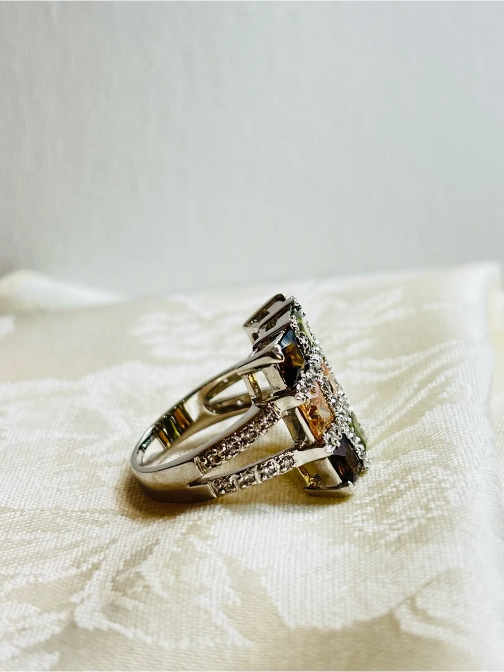 Elegant Crystal Cluster Cocktail Statement Ring Rhinestones Size 10